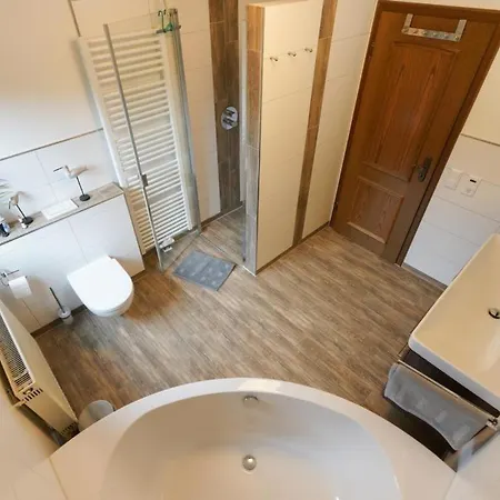 Apartment Leni