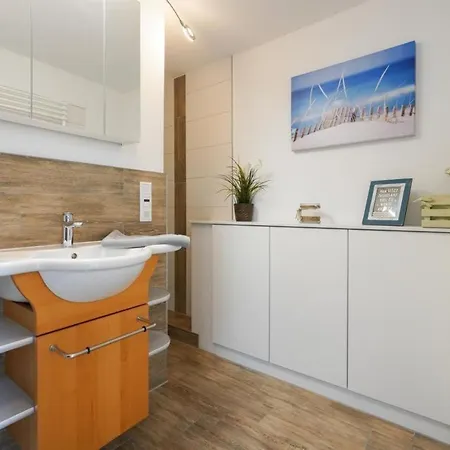 Leni Apartment